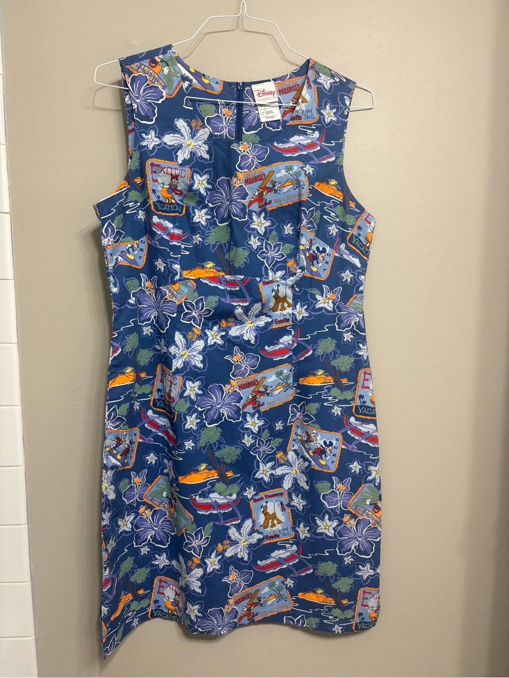 Disney Shop Mickey & Friends Tropical Hawaiian Hula Tiki vintage dress. Size LG